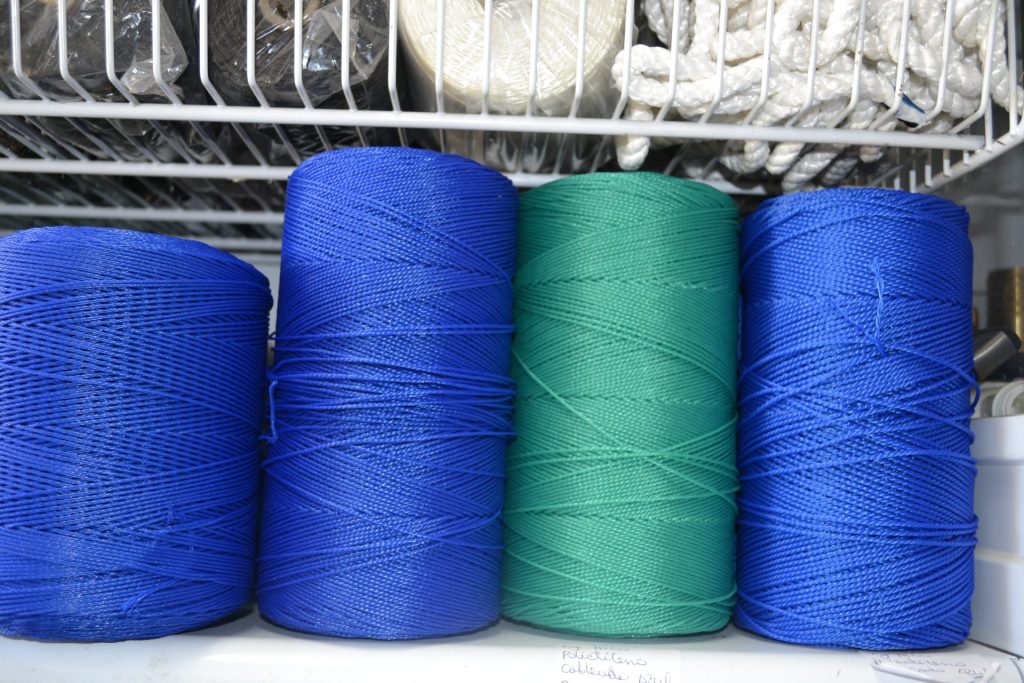 hilo-polietileno-torcido-o-cableado